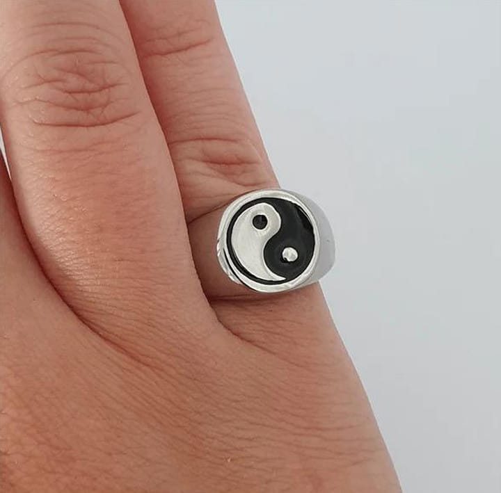 Classy simple ring for man😎